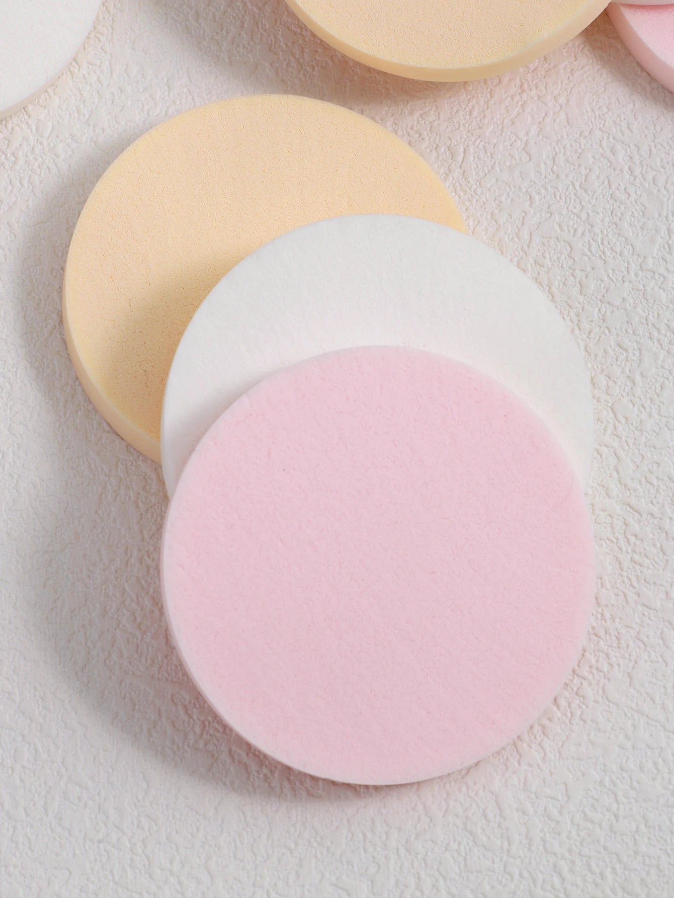 16/ Pack, colorful dry and wet makeup powder puffs